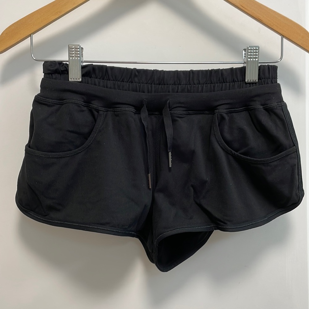 LULULEMON RUNNING SHORTS